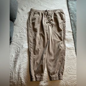 Gap jogger style khakis